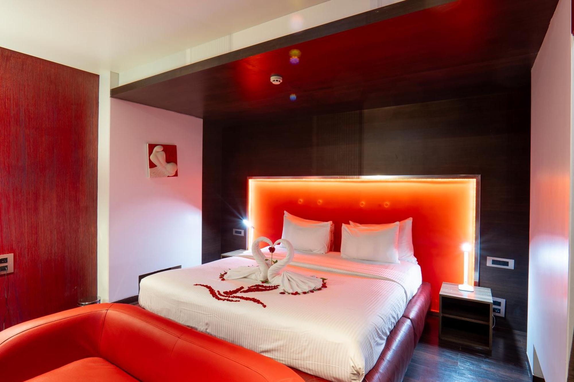 Resort Fahrenheit &